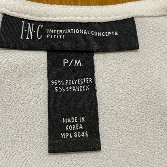 INC International Concepts Women's White Short Ruffle Sleeve Shirt Top Blouse MP - Picture 2 of 9